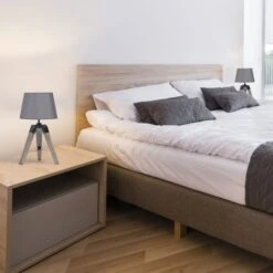 Lot De 2 Lampes De Chevet Trépied HILDA En Bois Foncé Grises -Éclairage Domestique 5173033 4