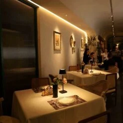 ZOLGINAH Lampe De Table LED Sans Fil Rechargeable, Lampe De Bureau Alimentée Par Batterie 5200mAh, Lumière Portative En Métal USB, Mini Petite Lampe De Chevet Pour Restaurant Extérieur Bar Café, Noir -Éclairage Domestique 65207780 5