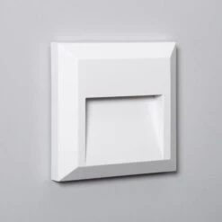 Balise LED Extérieure 1W En Saillie Au Mur Carrée Byron Blanche Blanc Neutre 4000K 120º