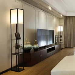 Hofuton Lampadaire Sur Pied 159 Cm En Bois Avec 3 Etagères Et Abat-jour En Tissu, Idéal Pour Salon Et Chambre